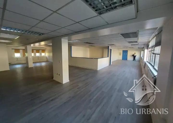 ARRIENDO OFICINA MUY AMPLIA PLENO CENTRO CONCEPCIÓN 